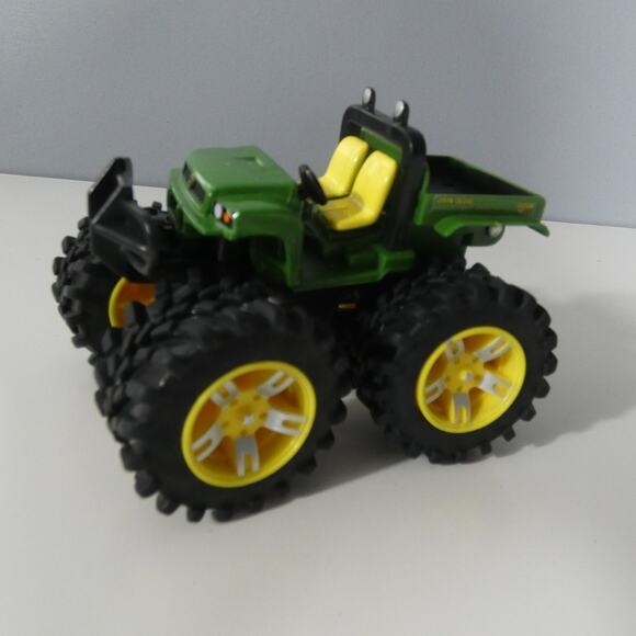 John Deer Gator Toy Monster Wheels Diecast Tilt Back Licensed Product - Picture 1 of 5